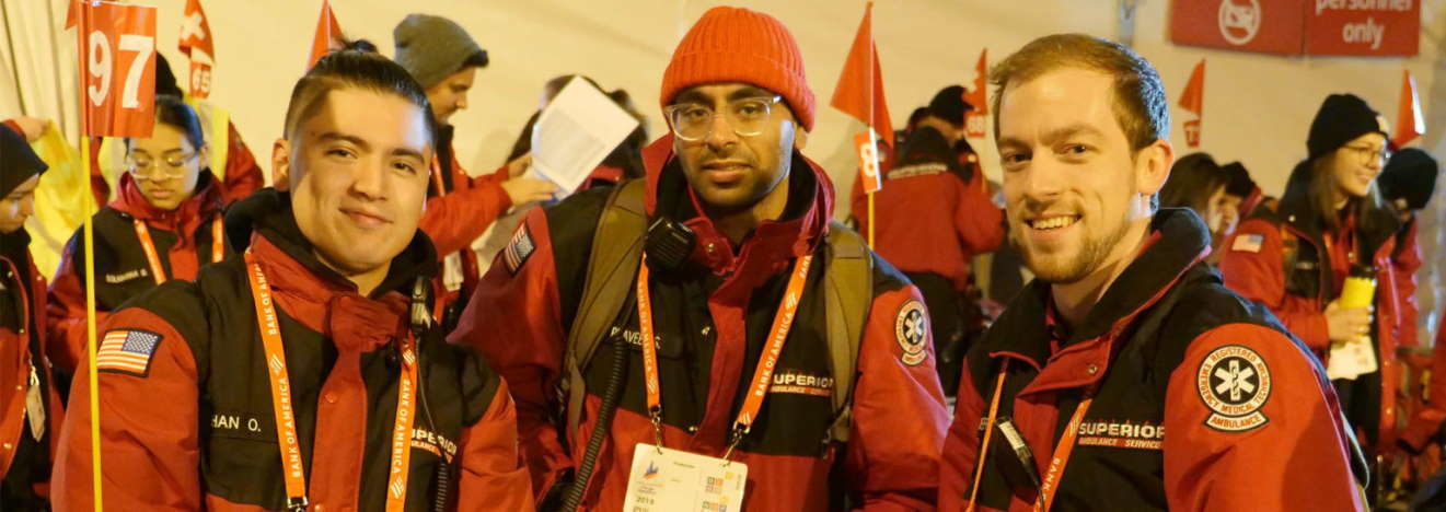 superior ambulance emts at chicago marathon